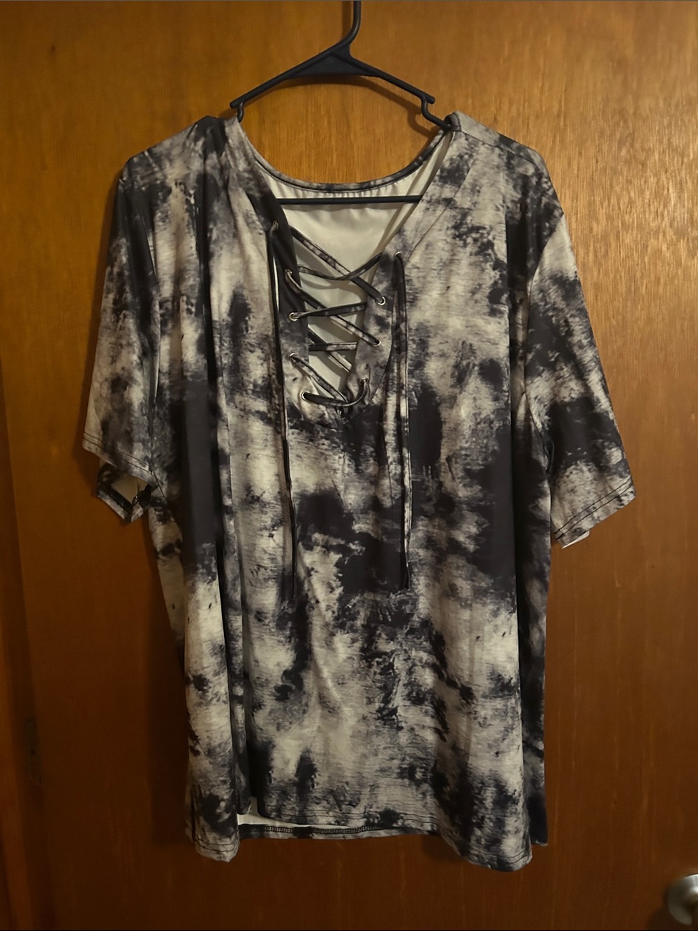 Lace-Up Tie-Dye Women's Top - Black & White